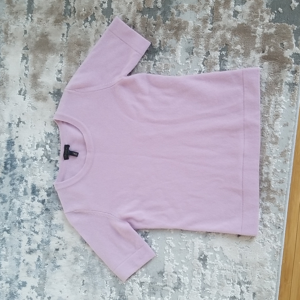 Escada Wool/Cashmere XS Sweater Dark Antique Rose.